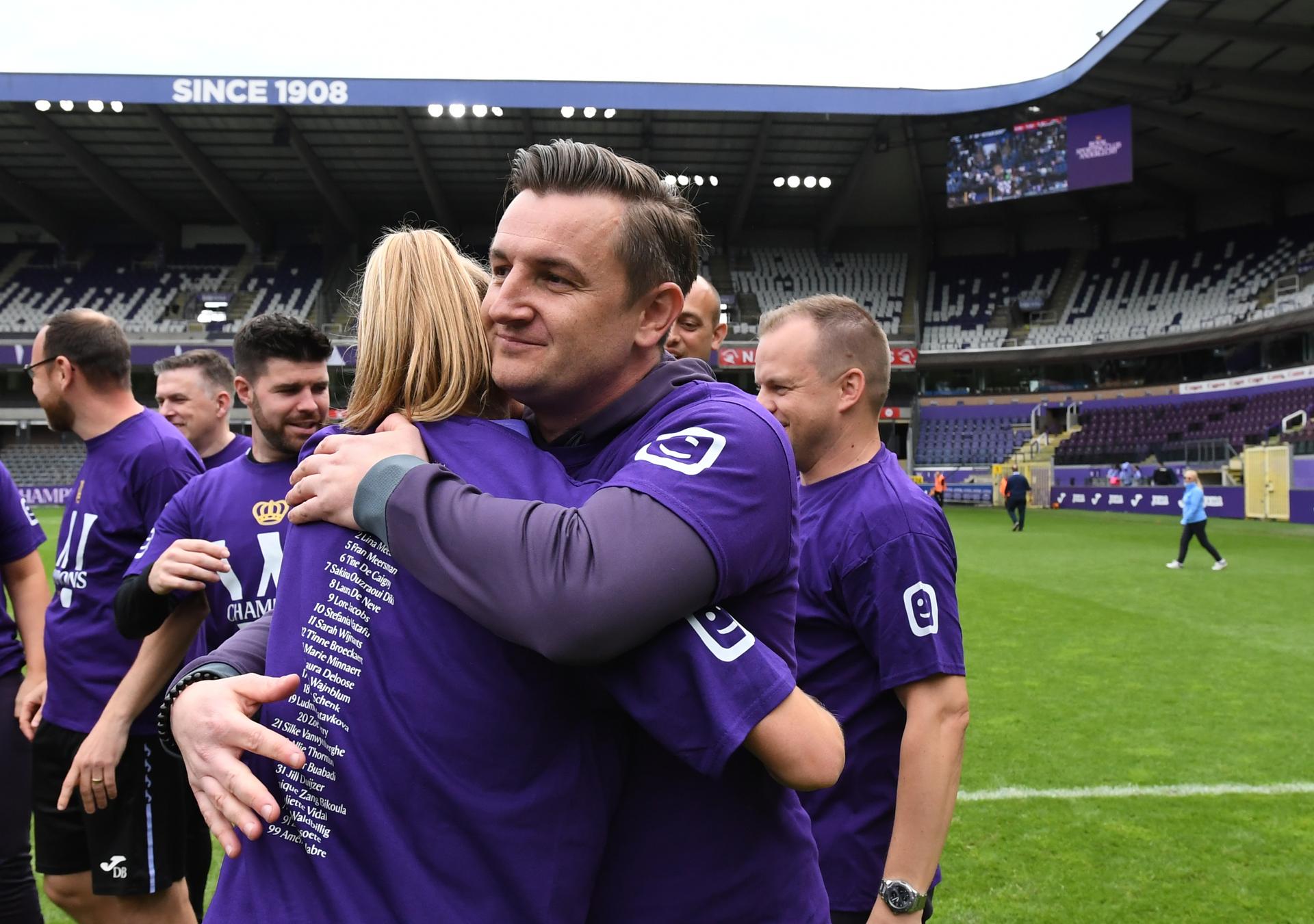 RSCA's head coach Dave Mattheus celebrates after winning the Super League women's championship, after a soccer game between RSCA Women and KRC Genk, Saturday 25 May 2024 in Brussels, on day 10/10 of the play-off group A of the Super League women's championship. BELGA PHOTO JILL DELSAUX