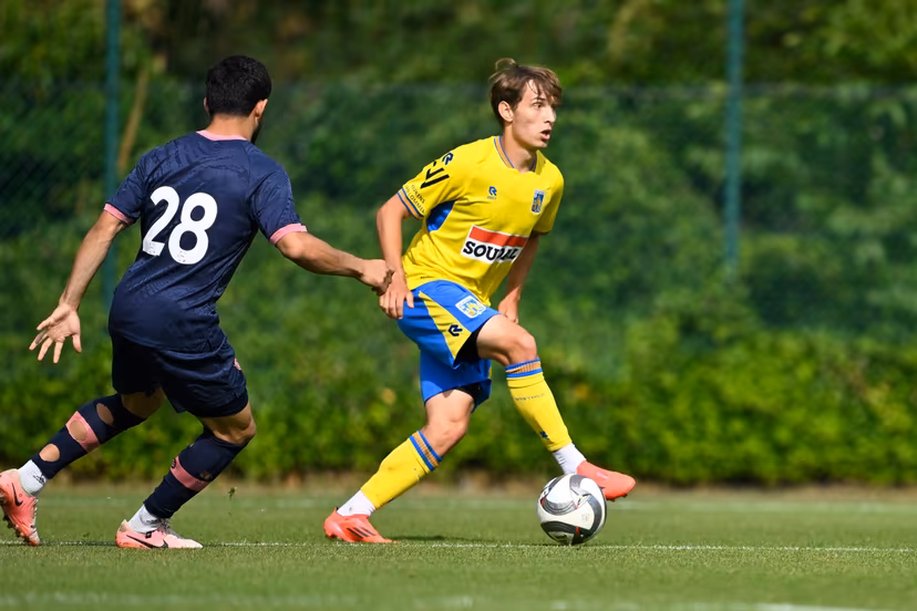 Westerlo's Karol Borys fights for the ball during a friendly soccer game between Jupiler Pro League team KVC Westerlo and Saudi Arabian team Al Fahya, on Wednesday 22 July 2026 in Westerlo, in preparation of the upcoming 2026-2027 Belgian soccer season. BELGA PHOTO JOHAN EYCKENS