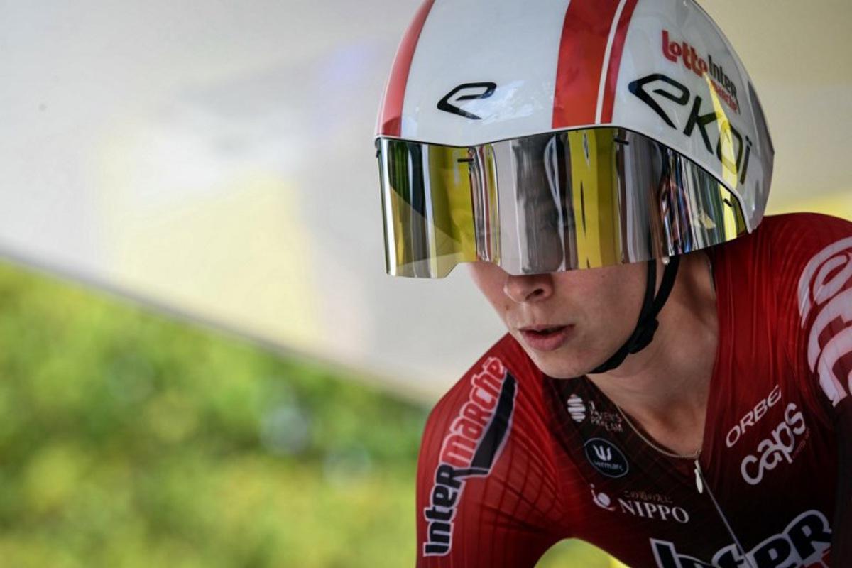 Lotto Intermarche Ladies' Belgian rider Sandrine Tas prepares to compete ahead of the individual time-trial in the 4th (out of 9) stage of the fifth edition of the Women's Tour de France cycling race, 21 km time trial between Gevrey-Chambertin and Dijon, eastern France on August 4, 2026. NICOLAS TUCAT / AFP