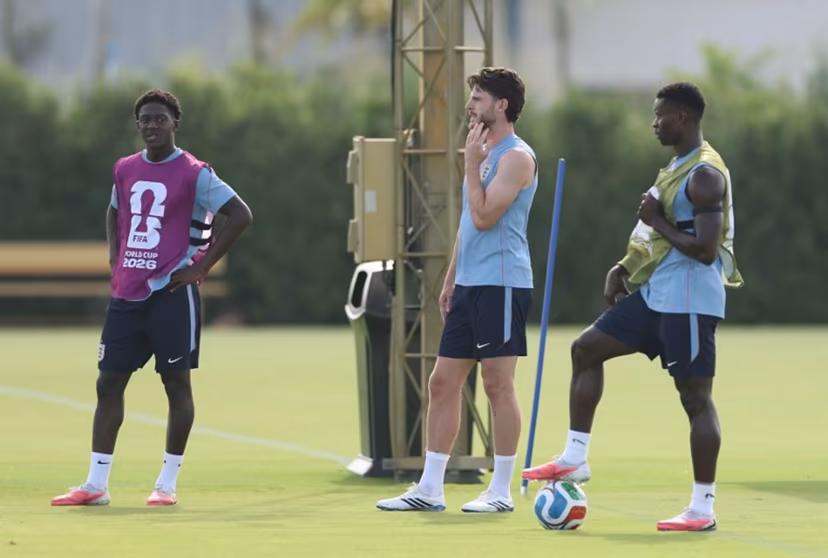 England's midfielders #16 Kobbie Mainoo, #04 Declan Rice and defender #06 Marc Guehi attend a training session on the eve of the 2026 World Cup quarter-final football match between Norway and England, Inter Miami CF Stadium in Fort Lauderdale on July 10, 2026. PATRICIA DE MELO MOREIRA / AFP