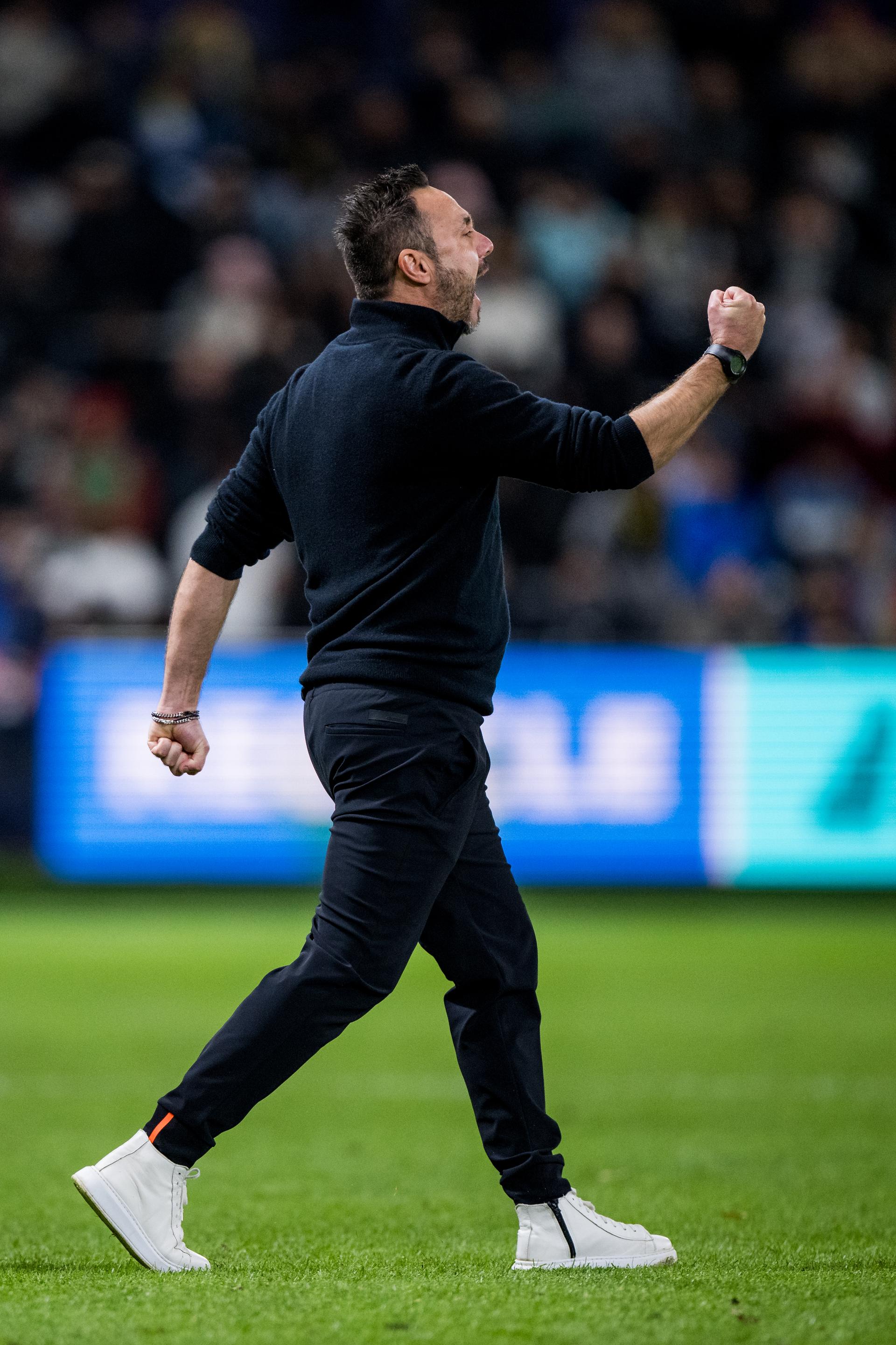 Marseille's head coach Roberto De Zerbi celebrates after winning a soccer game between Belgian Royale Union Saint-Gilloise and French Olympique de Marseille, on Tuesday 09 December 2025 in Brussels, on the sixth day of the League phase of the UEFA Champions League tournament. BELGA PHOTO JASPER JACOBS