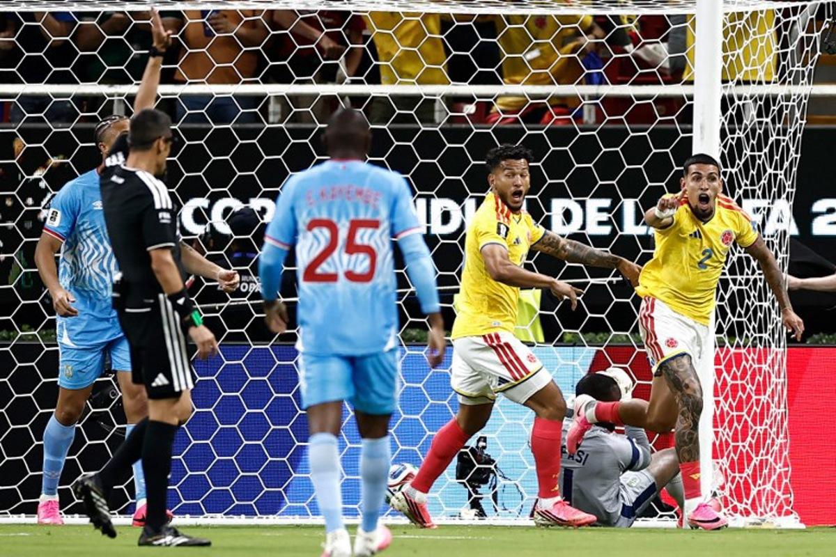 Colombia's defender #02 Daniel Munoz celebrates a goal which was later disallowed during the 2026 World Cup Group K football match between Colombia and Democratic Republic of Congo at the Guadalajara Stadium in Zapopan on June 23, 2026. Ulises RUIZ / AFP