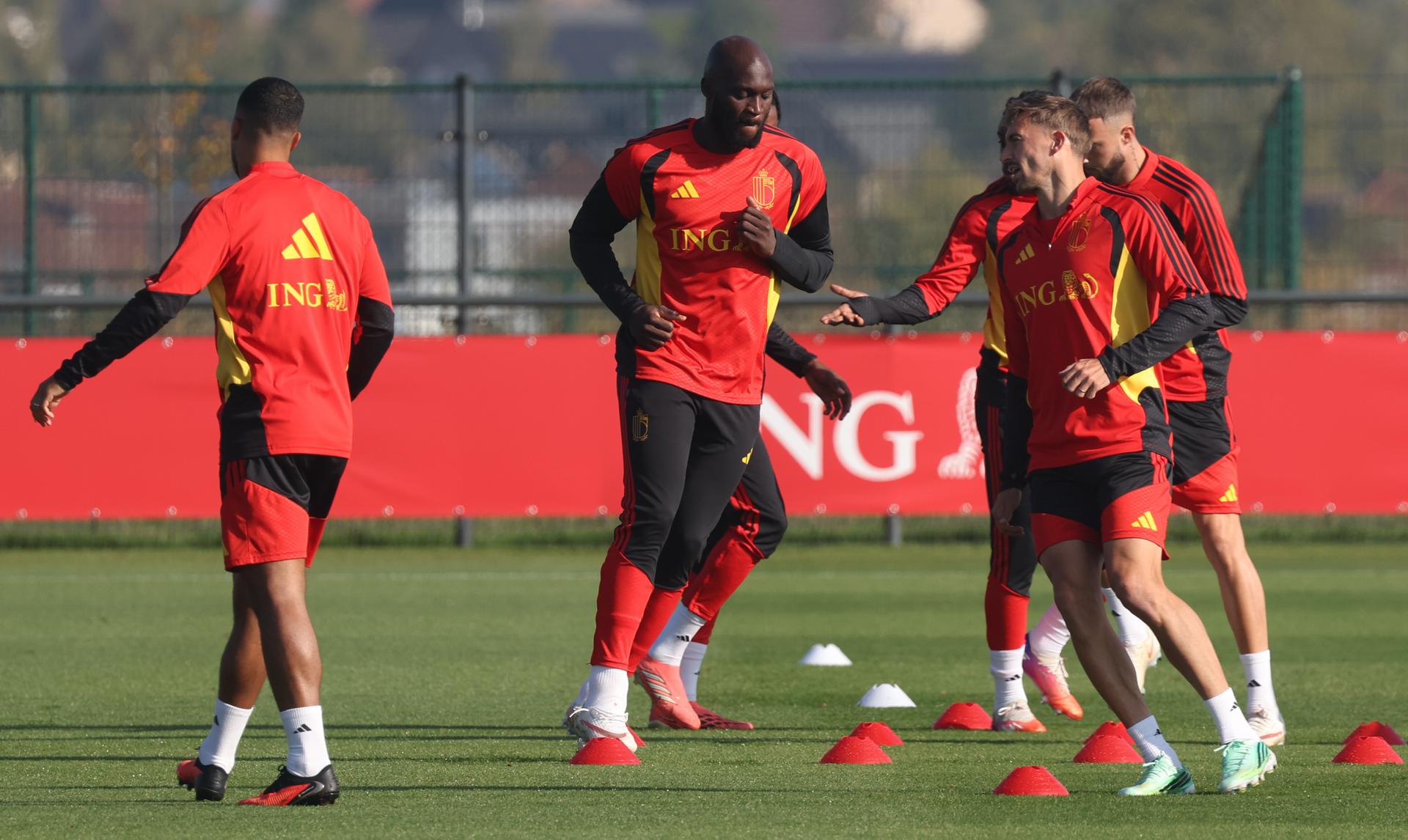 Belgium's Romelu Lukaku pictured during a training session of the Red Devils, the Belgian national soccer team, at the national training center in Tubize, Sunday 4 October 2026. The team is preparing for their game against France on Monday, their fourth game in the UEFA Nations League competition. BELGA PHOTO VIRGINIE LEFOUR