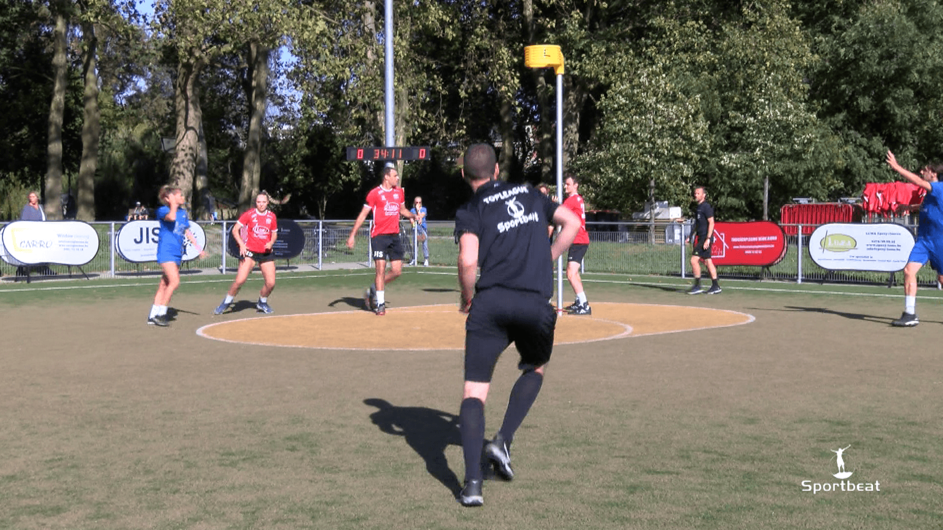 De hoogtepunte uit AKC Luma vs Floriant Merelbeke van afgelopen speeldag bekijk je hier terug