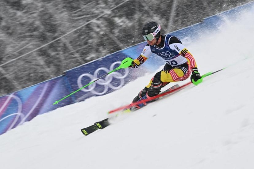 Belgium's Sam Maes competes in the first run of the men's slalom alpine skiing event during the Milano Cortina 2026 Winter Olympic Games at the Stelvio Ski Centre in Bormio (Valtellina) on February 16, 2026. Fabrice COFFRINI / AFP