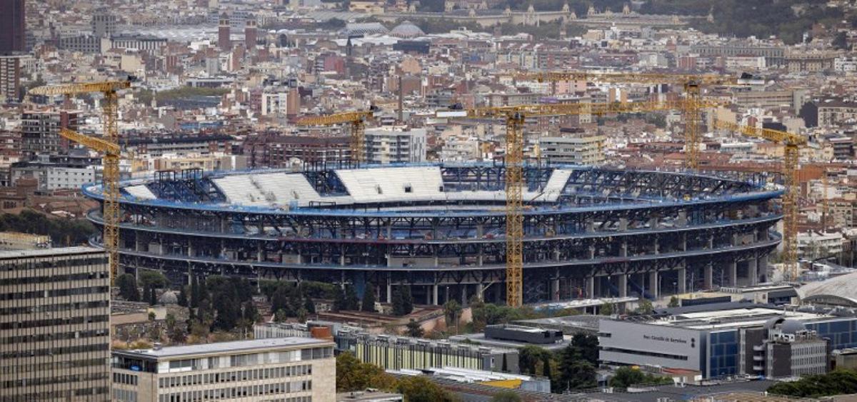 A picture taken on November 14, 2025 shows the ongoing construction of the new FC Barcelona's Camp Nou Stadium in Barcelona. Josep LAGO / AFP