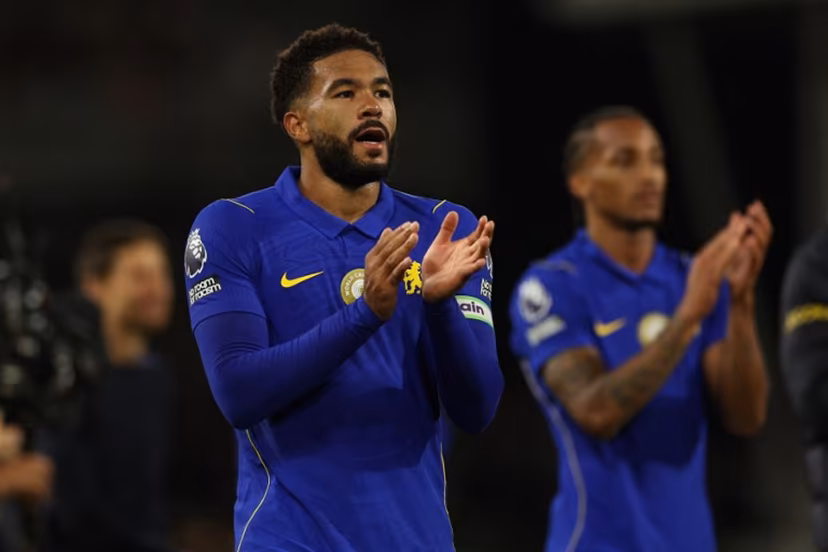 Chelsea's English defender #24 Reece James applauds fans after the English Premier League football match between Fulham and Chelsea at Craven Cottage in London on August 24, 2026. Chelsea won the game 3-2. Adrian Dennis / AFP