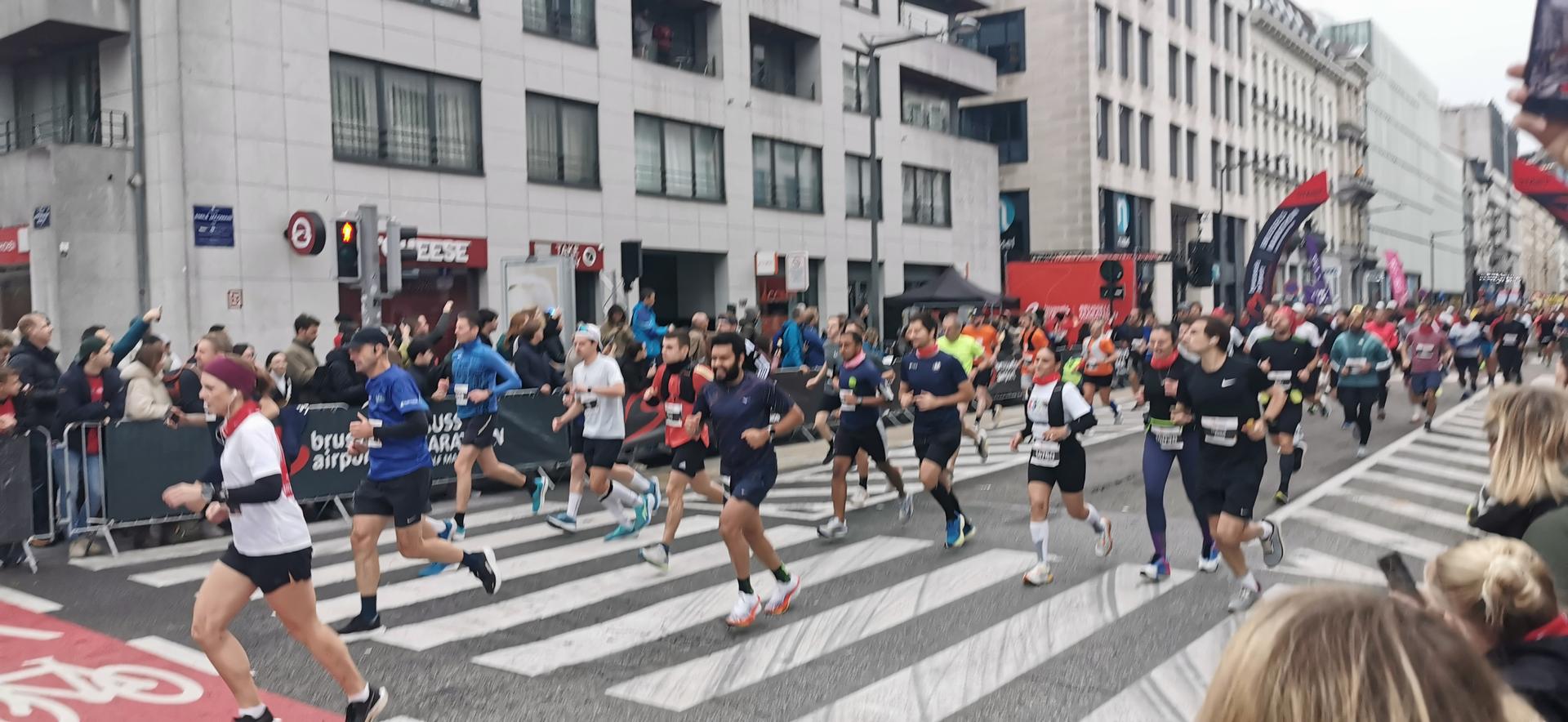 the Brussels Marathon and half marathon race on Sunday 02 November 2025 in Brussels. BELGA VIDEO MATEUSZ KUKULKA