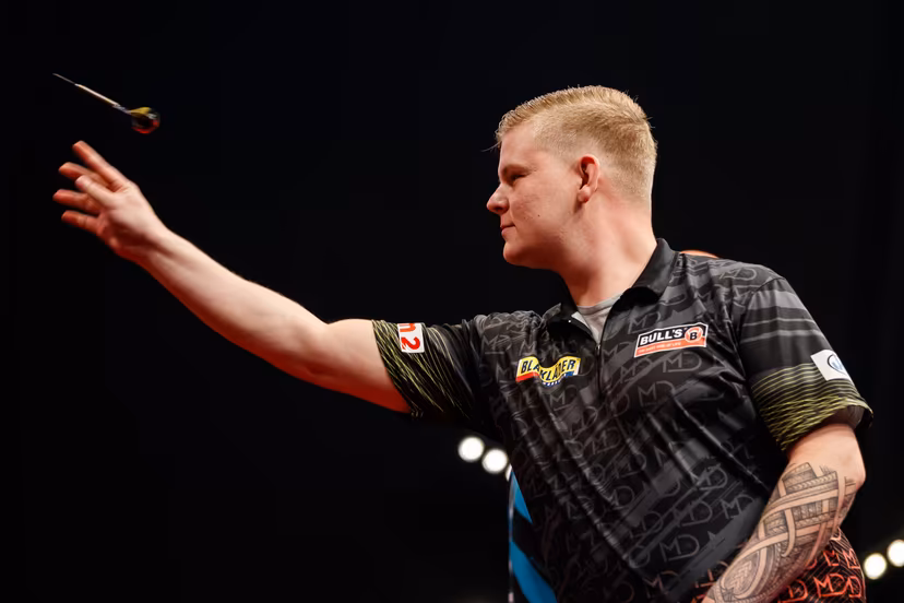 Belgian Mike De Decker pictured in action during the second day of the Belgian Darts Open, a tournament in the European Tour that takes places from September 23 until September 25 in Wieze, Saturday 24 September 2022. BELGA PHOTO JEF MATTHEE