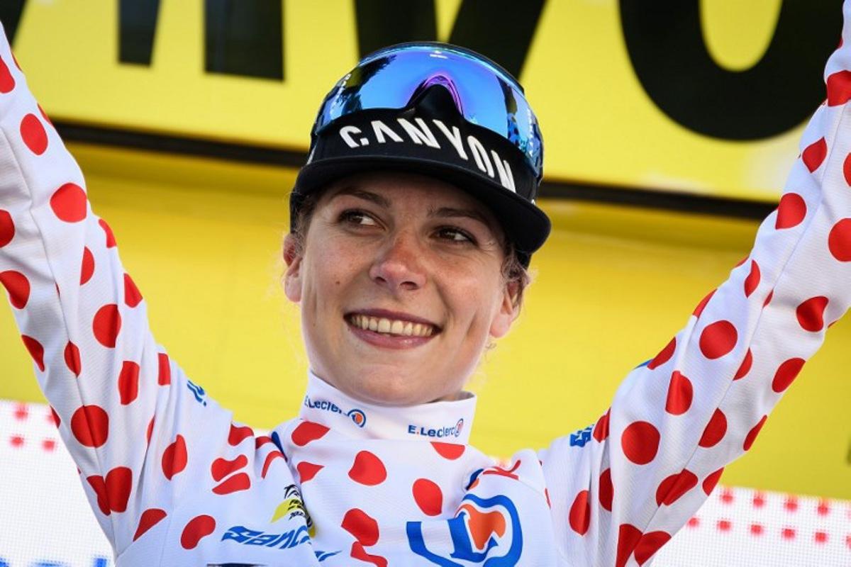 Fenix-Deceuninck's Dutch rider Yara Kastelijn celebrates on the podium with the best climber's dotted jersey at the end of the fifth stage (out of 8) of the second edition of the Women's Tour de France cycling race 126,5 km between Onet-Le-Chateau and Albi, south-western France, on July 27, 2023. Jeff PACHOUD / AFP