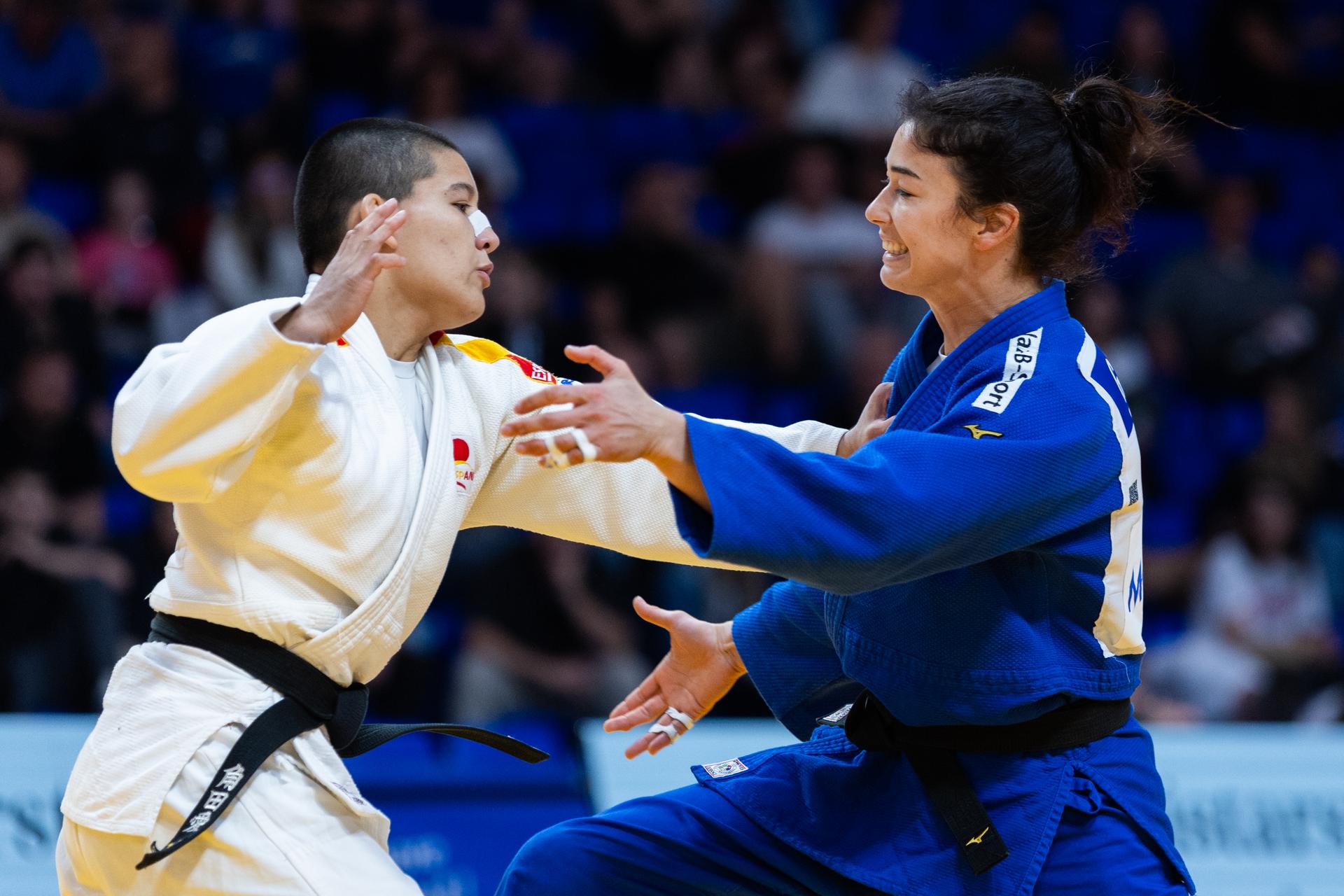 Belgian Gabriella Willems (blue) and Spanish Tsunoda Roustant Ai (white) pictured in action during a fight in the Women -70kg, at the European Judo Championships in Podgorica, Montenegro, on Friday 25 April 2025. The tournament is taking place from 23 tot 27 April 2025. BELGA PHOTO NIKOLA KRISTC