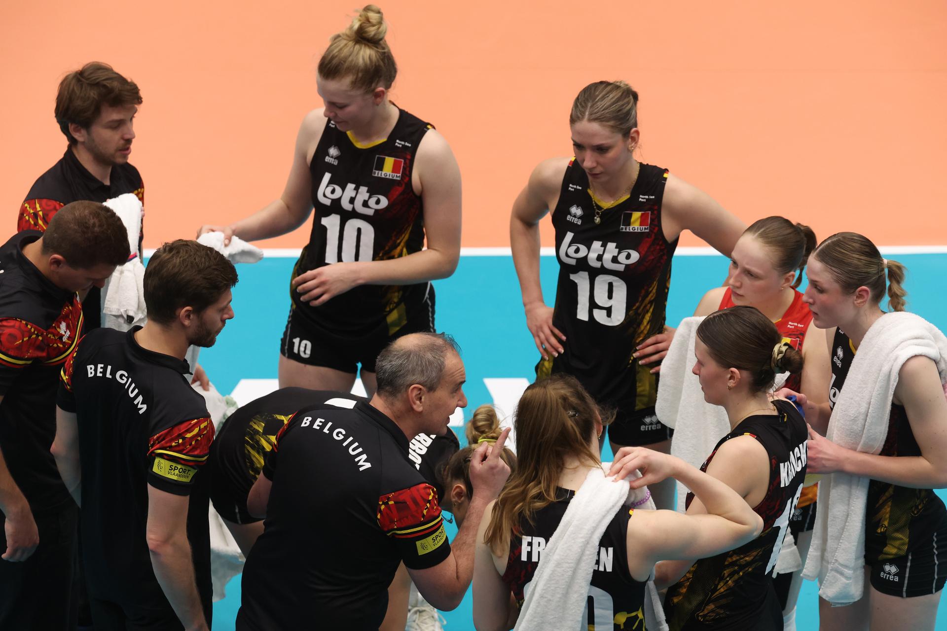 Belgium's head coach Kris Vansnick talks during a volleyball match between Belgium's national women's volleyball team, the Yellow Tigers, and the Estonian national women's volleyball team, in match 3/6 of the League Round of the European Golden League women, in Beveren, Friday 24 May 2024. BELGA PHOTO VIRGINIE LEFOUR