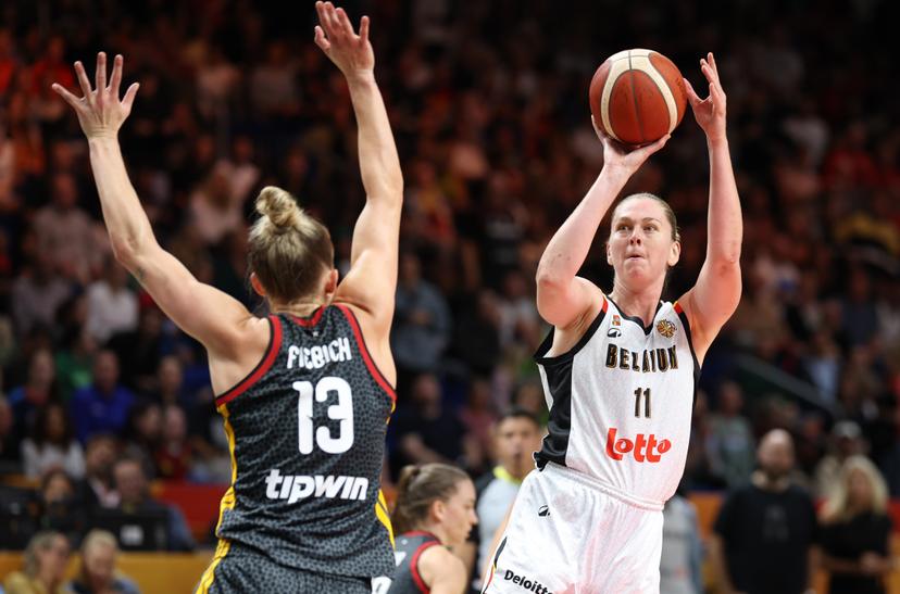 Germany's Leonie Fiebich and Belgium's Emma Meesseman fight for the ball during a basketball game between Germany and Belgium national team Belgian Cats, a quarter final game at the FIBA Women's Basketball World Cup, on Thursday 10 September 2026, in Berlin, Germany. The FIBA Women's Basketball World Cup takes place in Berlin from 4 to 13 September 2026. BELGA PHOTO VIRGINIE LEFOUR
