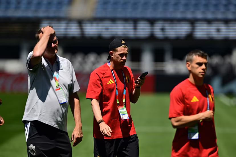 Belgium's Kevin De Bruyne and Belgium's Leandro Trossard pictured as Belgian national soccer team Red Devils discover the Lumen Field stadium, ahead of their first game on Monday, in Seattle, USA, on Saturday 13 June 2026. The Red Devils play their first game of the 2026 FIFA World Cup on Monday 15 June in Seattle against Egypt. BELGA PHOTO DIRK WAEM