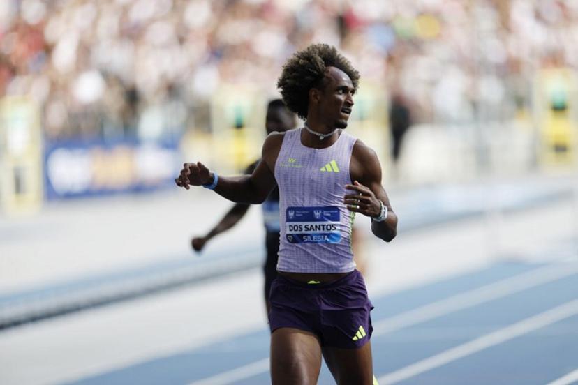 Brazil's Alison dos Santos reacts after the men's 400 m hurdles competition of the Silesia Diamond League athletics meeting in Katowice, Poland, on August 23, 2026. Wojtek RADWANSKI / AFP