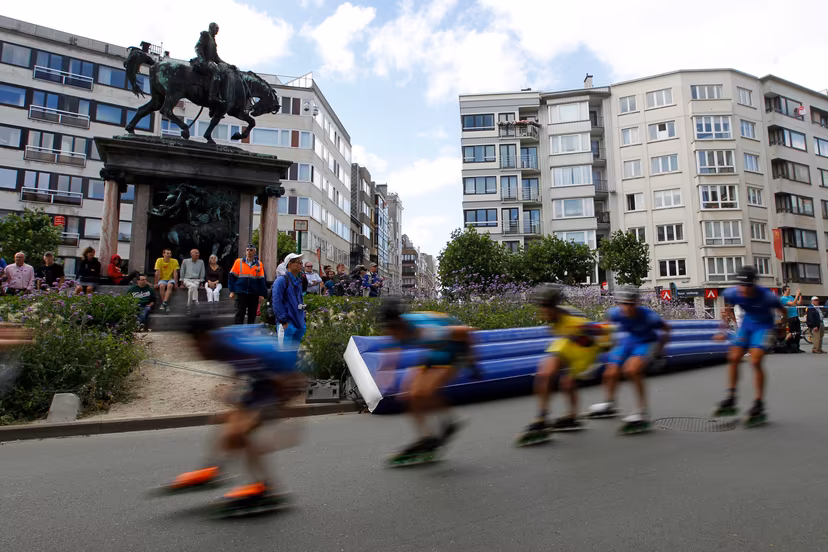 20130831 - OOSTENDE, BELGIUM: Illustration picture of the pack of riders during the men's marathon race at the World championships roller speed skating, Saturday 31 August 2013 in Oostende. BELGA PHOTO KRISTOF VAN ACCOM