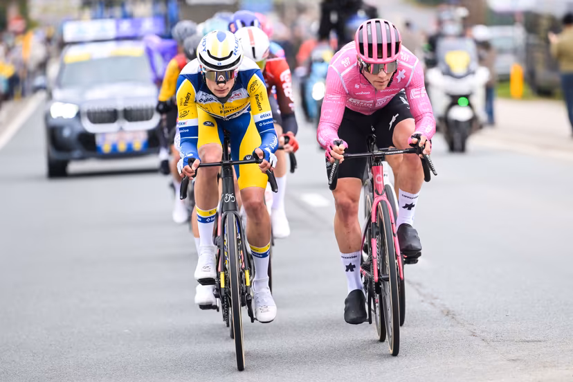 Belgian Victor Vercouillie of Team Flanders-Baloise and American Luke Lamperti of EF Education-EasyPost pictured in action during the men's race of the 'Ronde van Vlaanderen/ Tour des Flandres/ Tour of Flanders' UCI WorldTour one day cycling race, 278 km from Antwerp to Oudenaarde, Sunday 05 April 2026. BELGA PHOTO DAVID PINTENS