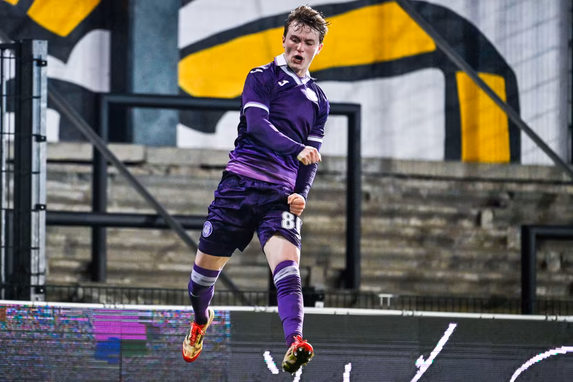 RSCA Futures' Devon De Corte celebrates after scoring during a soccer game between KSC Lokeren and RSCA Futures, Saturday 21 March 2026 in Lokeren, on day 31 of the 2025-2026 'Challenger Pro League' 1B second division of the Belgian championship. BELGA PHOTO TOM GOYVAERTS