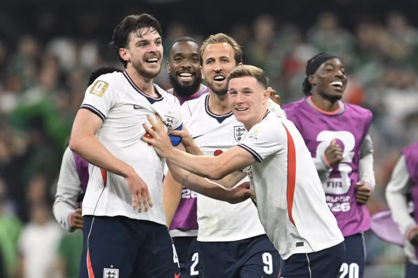 England's midfielder #04 Declan Rice and England's forward #09 Harry Kane celebrate after winning the 2026 World Cup round of 16 football match between Mexico and England at the Mexico City Stadium in Mexico City on July 5, 2026. Yuri CORTEZ / AFP