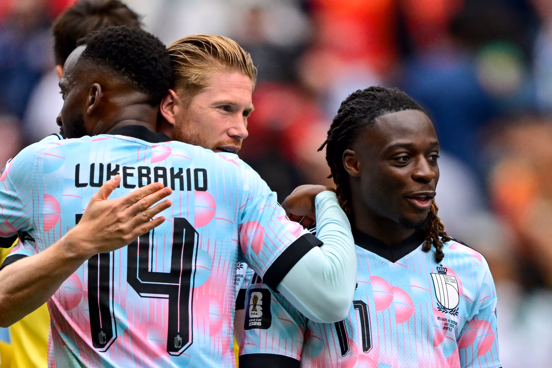 Belgium's Dodi Lukebakio, Belgium's Kevin De Bruyne and Belgium's Jeremy Doku pictured during a soccer game between Belgian national team Red Devils and Senegal, on Wednesday 01 July 2026, at the Seattle Field, in Seattle, a 1/16 finals game in the FIFA World Cup 2026. BELGA PHOTO DIRK WAEM