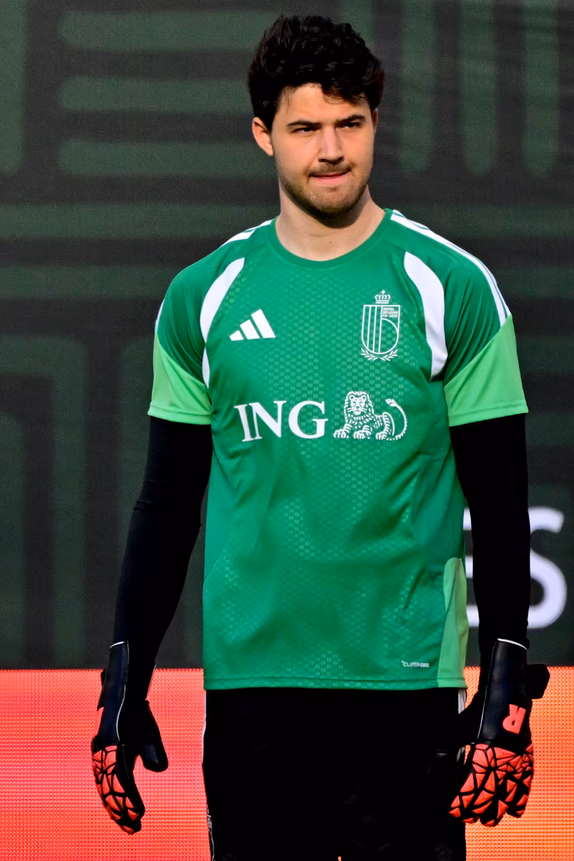 Belgium's goalkeeper Senne Lammens pictured during a training session of Belgian national soccer team Red Devils in Chicago, United States, on Tuesday 31 March 2026. The team is preparing for tomorrow's friendly match against the Mexico, in preparation for the 2026 World Cup. BELGA PHOTO DIRK WAEM