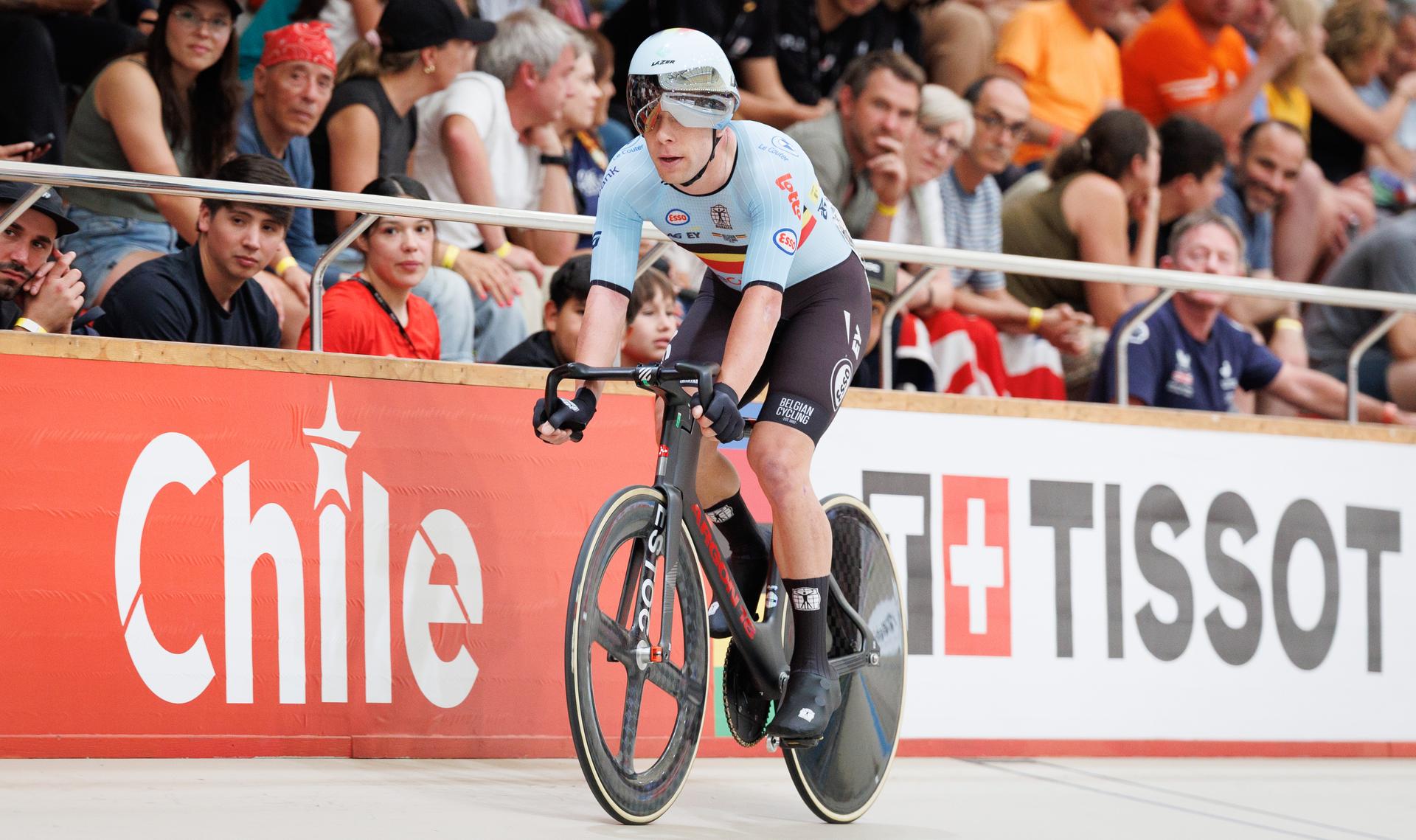 Belgian Jules Hesters and Belgian Jules Hesters pictured in action during the final of the men's Elimination Race at the 2025 UCI Track World Championships cycling, in Santiago, Chile, Sunday 26 October 2025. The Track World Championships take place from 22 to 26 October at the Velodromo de Penalolen in Santiago, Chile. BELGA PHOTO BENOIT DOPPAGNE