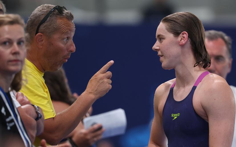 Swimming coach Belgian Mark Faber and Belgian athlete Roos Vanotterdijk pictured after the women's 100m semifinal on the fourth day of the European Aquatics Championships in Paris, France on Thursday 13 August 2026. BELGA PHOTO VIRGINIE LEFOUR
