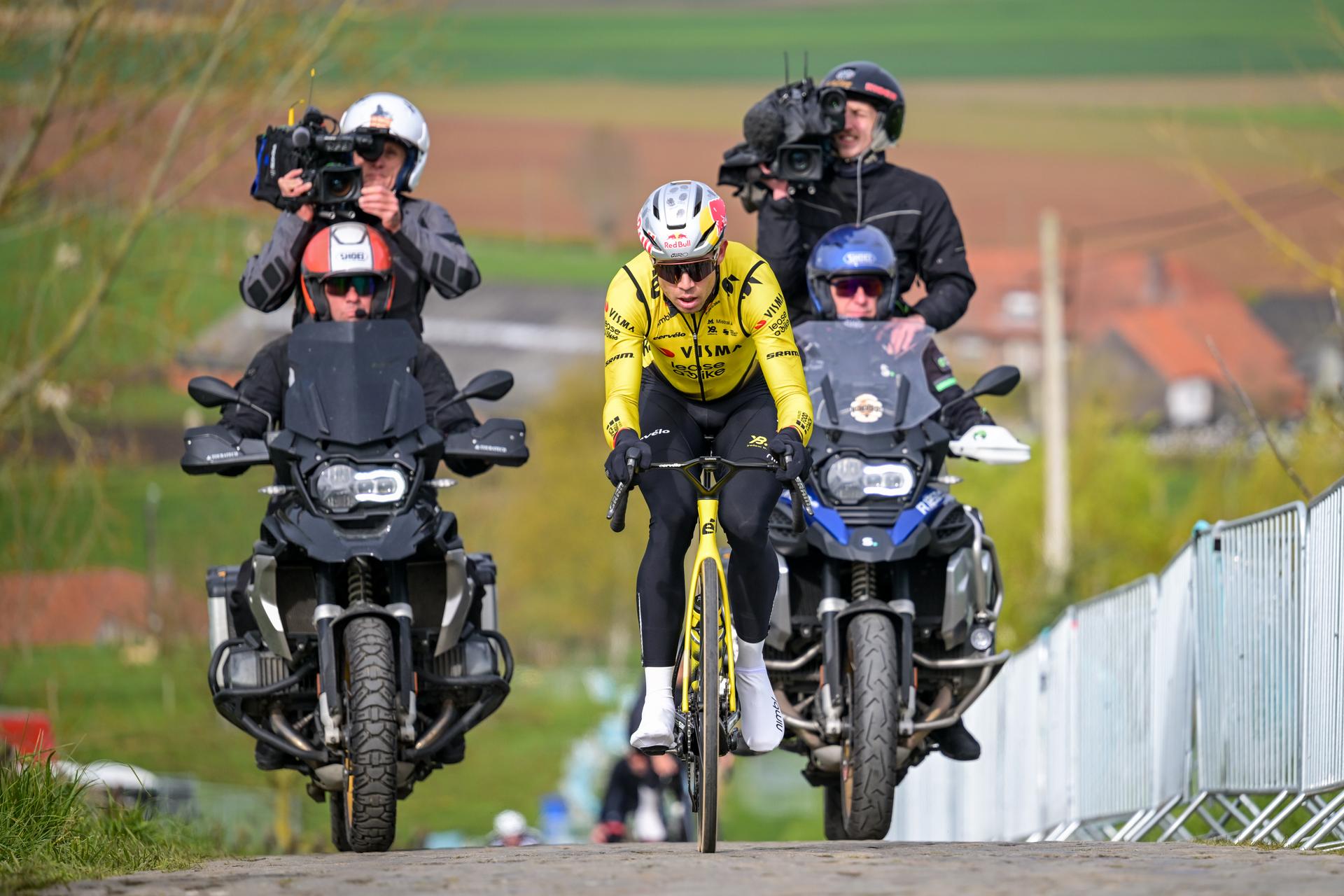 Belgian Wout van Aert of Team Visma-Lease a Bike pictured in action during pictured at a track reconaissance ahead of the Ronde van Vlaanderen/ Tour des Flandres/ Tour of Flanders cycling race, Friday 03 April 2026. The 110th edition of the cycling race will take place on Sunday 05 April. BELGA PHOTO DAVID PINTENS