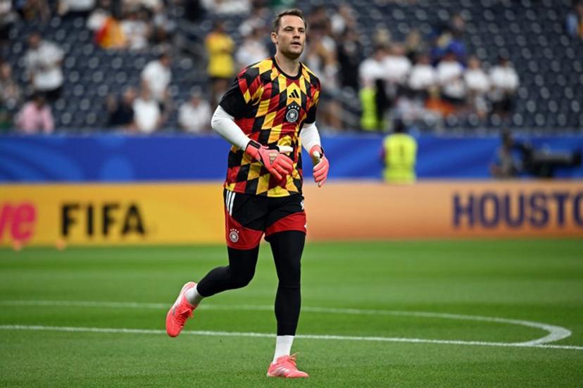 Germany's goalkeeper #1 Manuel Neuer takes part in the warm-up ahead of the 2026 World Cup Group E football match between Germany and Curacao at the Houston Stadium in Houston on June 14, 2026. Paul ELLIS / AFP