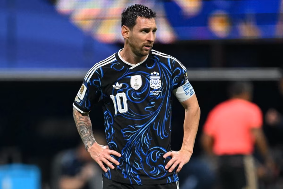 Argentina's forward #10 Lionel Messi reacts during the 2026 World Cup football tournament semi-final match between England and Argentina at the Atlanta Stadium in Atlanta on July 15, 2026. ROBERTO SCHMIDT / AFP